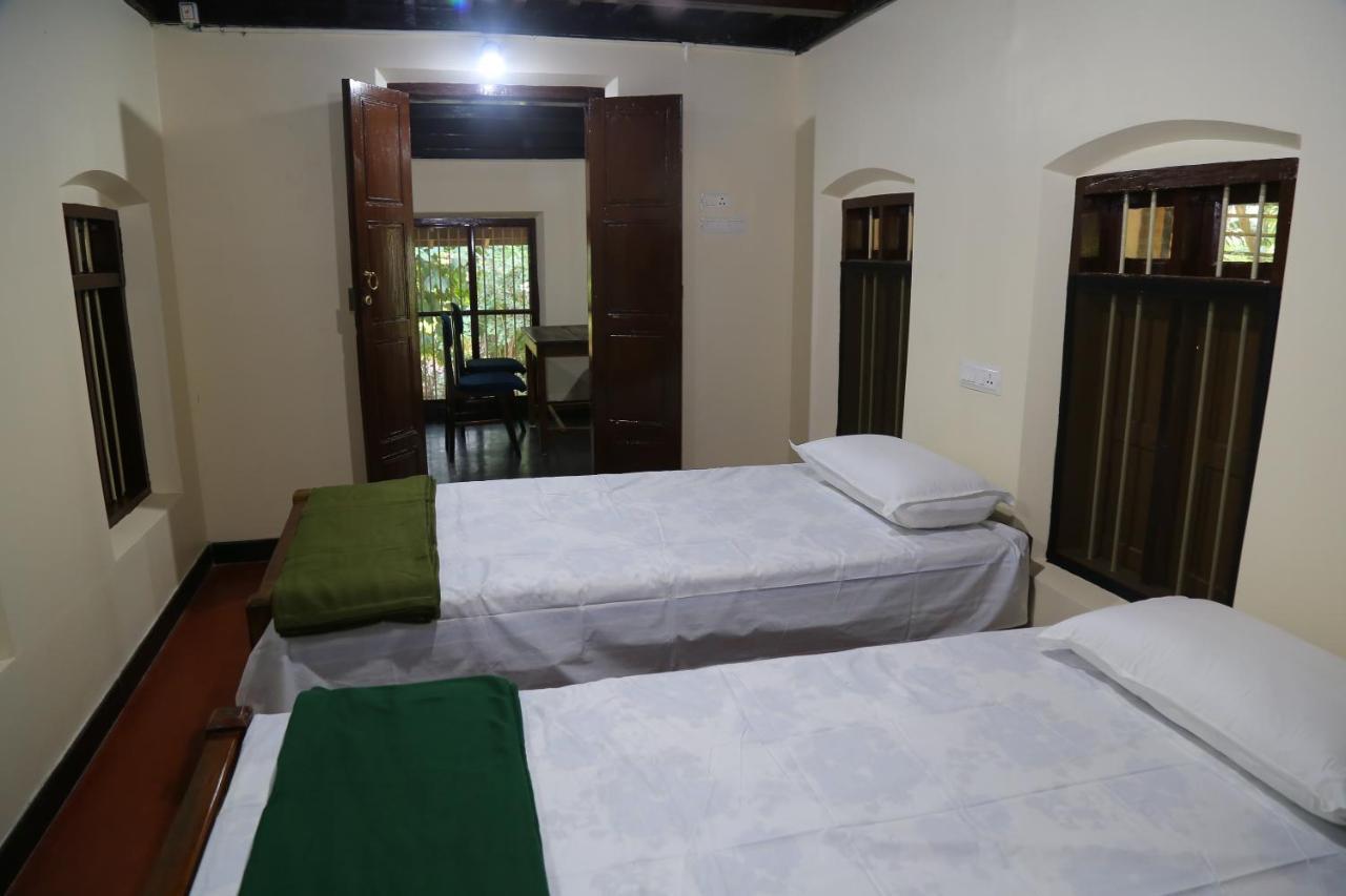 The Mana-Heritage Stay - Chengazhimattam Mana Kottayam Extérieur photo